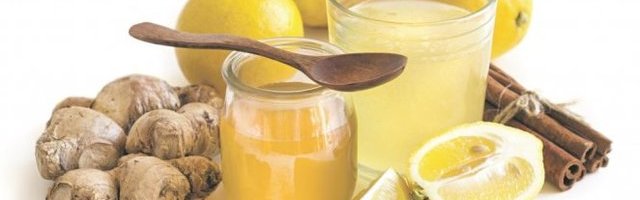 PRAVA VITAMINSKA BOMBA! Napravite NAPITAK OD ĐUMBIRA I KURKUME - razloga je MNOGO!