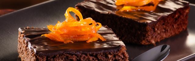 Čokoladni kolač - kremasta poslastica za celu porodicu (RECEPT)