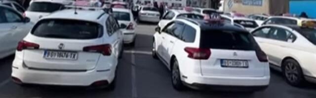 Taksi vozila u BG od sutra moraju da budu BELE BOJE