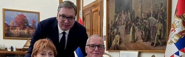 BEDNO I BOLESNO: Aleksićev pokret na bedan način vređa porodicu predsednika Vučića (FOTO)