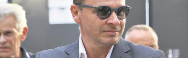 Tata za primer! Enis Bešlagić ispunio sinu veliku želju pa se pohvalio, ne skidaju osmeh sa lica