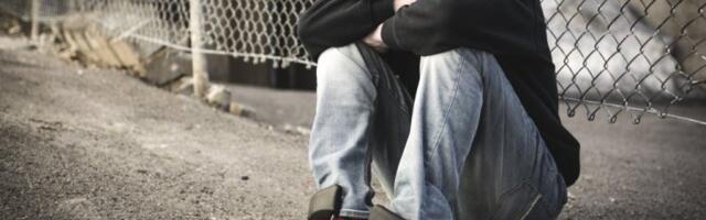 "KRV MU JE NEZAUSTAVLJIVO TEKLA IZ NOSA, A OD STRAHA JE..." Potresna ispovest majke brutalno pretučenog dečaka u Obrenovcu: Sve se desilo zbog devojke?!