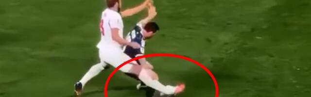 Zbog ovoga je najveći! Mesi je izvrteo četvoricu Engleza, trpeo udarce, pa izveo dribling koji je zaludeo svet