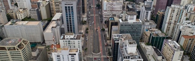 Predsednik o korona merama, narod u šerpe