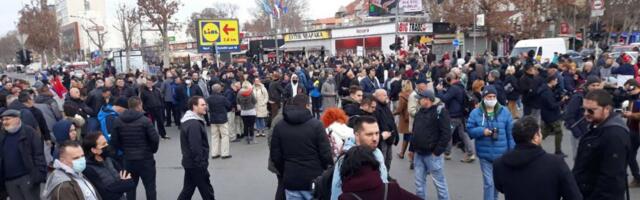 Antivakseri pokušali da iskoriste protest protiv Rio Tinta u Beogradu - ekolozi ih rasterali, protestne šetnje širom Srbije