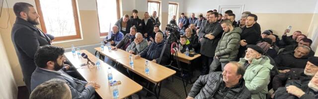 Zukorlić sa mještanima Dohovića i Požege –  Nastavit ćemo da Bošnjake predstavljamo elitistički