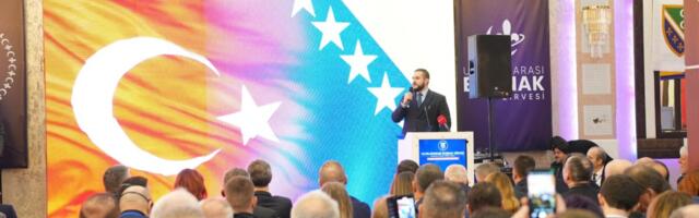 Ministar Zukorlić na Međunarodnom bošnjačkom samitu u Istanbulu