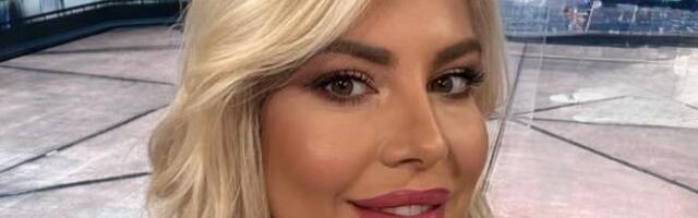 DEA ĐURĐEVIĆ SNIMLJENA U ZGRADI PINKA NAKON ŠTO SE NIJE POJAVILA U JUTARNJEM PROGRAMU Objavljeno šta se dešavalo u kancelariji iza zatvorenih vrata (VIDEO)