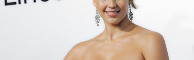 Muža se odrekla lako, ali seksi bikinija i mlađeg dečka ne (FOTO)