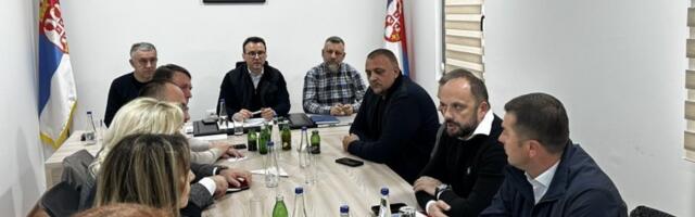 "SAMO JAKA SRBIJA GARANTUJE I OPSTANAK NAŠEG NARODA" Petković: Politički predstavnici Srba sa AP KiM podržali Pokret za narod i državu