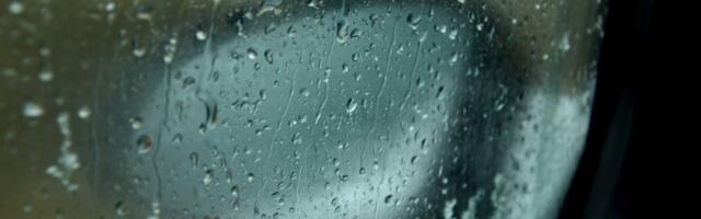 Trik koji odmagljuje stakla za samo 10 sekundi: Mnogi vozači prave jednu grešku, evo kako da je izbegnete