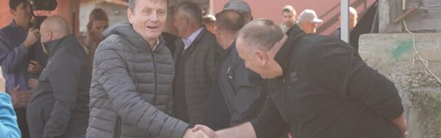 Asfalt stiže i do poslednje kuće u srcu Tare: Krpili ga sa svih strana, sad tome došao kraj