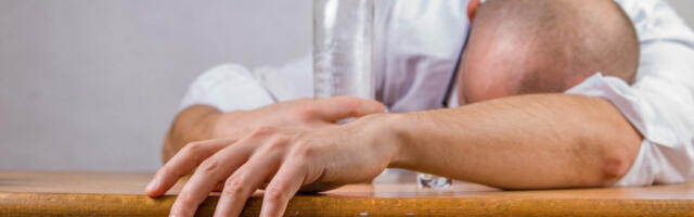 STOP ZA PIJANICE: Država dala prodavcima odrešene ruke! Ako vide da je kupac "POD GASOM" neće mu prodati piće