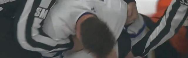 NESTVARNA SCENA - POTUKLI SE U TREĆOJ SEKUNDI UTAKMICE! Sudije pustile pesničenje igrača, a onda jedva uspeli da prekinu tuču!