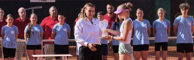 Lola Radivojević vicešampionka u Kuršumlijskoj Banji, sledi napredak na WTA listi