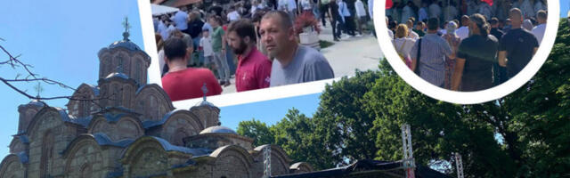 “KAD SMO NA RASPEĆU, ZNAMO DA SMO NA PUTU HRISTOVOM”: Pravoslavci iz svih krajeva sabrali se u Gračanici na obeležavanju Vidovdana (FOTO, VIDEO)