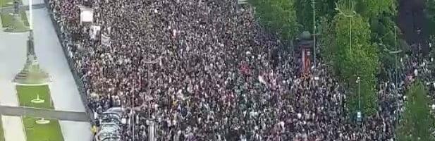 Peti “Protest protiv nasilja“, ponovo više desetina hiljada ljudi na ulici