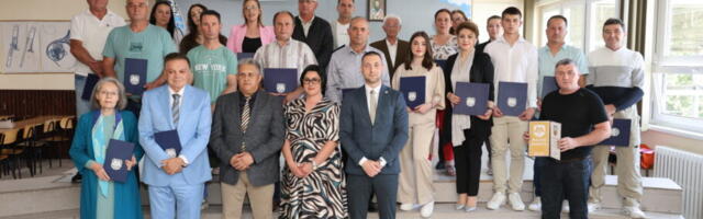 Dodelom priznanja obeležen Dan Svrljiga, Damir Jocić odbio plaketu Opštine