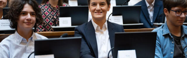 Такмичари генерације у Скупштини: Држава тражи начин да сачува таленте