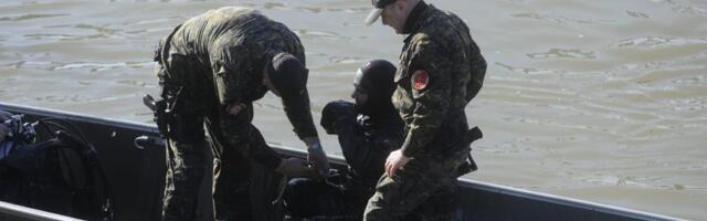 SPASIOCI I ŽANDARMERIJA NA NOGAMA, U TOKU VELIKA POTRAGA ZA OSOBOM! Pala sa mosta u MRAK kanala Dunav-Tisa-Dunav!