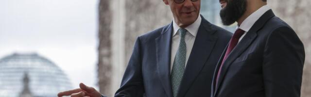 POGLEDAJTE DRAMATIČAN DOLAZAK AHMEDA AL ŠARE U BERLIN: Grad pod NEVIĐENOM opsadom policije! "Neka kancelar Merc sada plati troškove" (VIDEO)