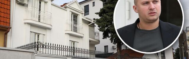 Stefan napustio porodični dom na Zvezdari, spakovao kofere nakon presude: Telegraf ispred kuće Karića