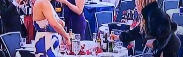 Skandal u Vašingtonu! Pucnji odjekuju, Trampa obaraju na pod, a oni UZIMAJU FLAŠE VINA sa stolova