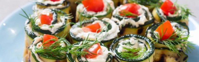 Kao iz najfinijeg keteringa - recept za rolnice od tikvica punjene sirom