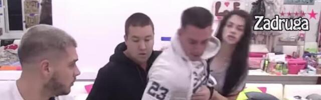 OPŠTI HAOS U ZADRUZI: Mateja i Deniz se ČAŠĆAVALI UVREDAMA, Tara NASRNULA NA NJU! REAGOVALO OBEZBEĐENJE! (VIDEO)