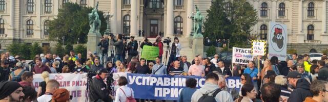 “Srbija protiv nasilja”: Hiljade građana krenulo ka mostu “Gazela”