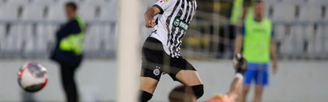 Partizan preživeo OFK u Humskoj: Ludnica u prvom poluvremenu, pa uspavanka