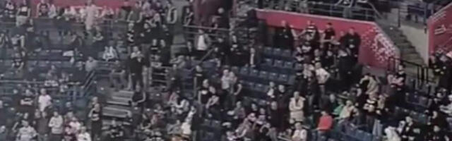 Poluprazna Arena, ovako nešto se ne pamti: Navijači Partizana masovno napuštaju halu, isplivao snimak (VIDEO)