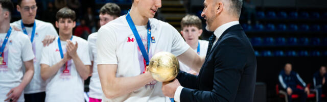 Brutalno: Mega razbila Zvezdu u juniorskom finalu ABA lige