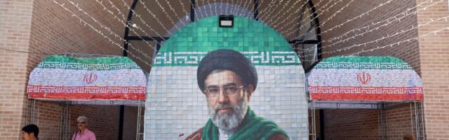 Teheran nastavlja oštru retoriku dok Sjedinjene Države čekaju odgovor na prijedlog za mir