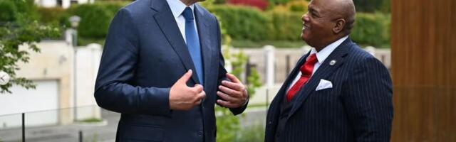 Verski analitičar: Titula duhovnog diplomate dodeljena Vučiću je beznačajna