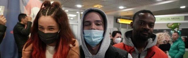 Breskvica i Vojaž uhvaćeni ZAJEDNO na istom mestu: Bivši par se prvi put nakon RASKIDA sreo baš OVDE, svi su gledali u njen izraz lica! (FOTO)