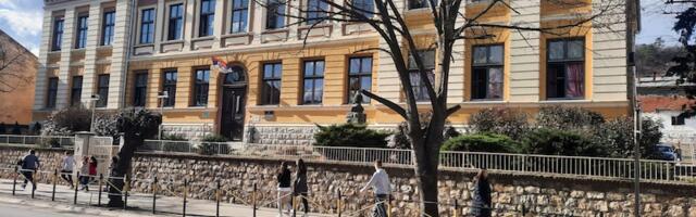 Još jedna škola u Prokuplju od danas u štrajku, u OŠ „Tatko“ časovi po pola sata