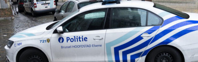 MUŠKARAC STAR 90 GODINA UBIO DVA STANARA DOMA ZA STARE! jedna žena kritično!