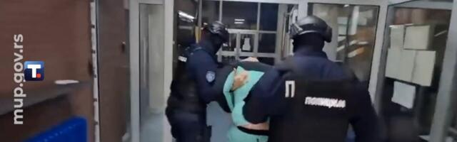 Bez milosti tukli goste kafane, pucali i pljačkali: Svi detalji krvničkog nasilja u Novom Sadu (VIDEO)