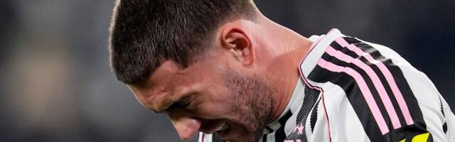 Dušan Vlahović mora na dužu pauzu, poznato koliko će biti u autu!