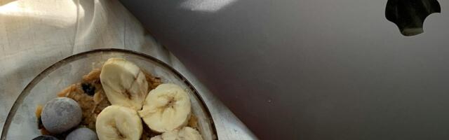 Ne možete da odolite grickanju na poslu? Probajte ovih 5 zdravih alternativa