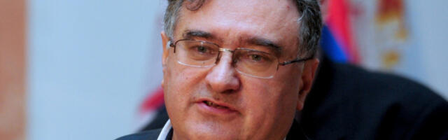 VUKADINOVIĆ PRAVO U METU! Blokaderi, plenumaši, opozicija, oni očima ne mogu da se vide, ni na lokalu ni na novou Republike! (VIDEO)