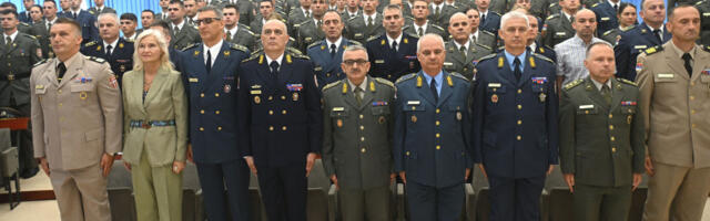 Уручене дипломе и награде кадетима Војне академије и Медицинског факултета ВМА