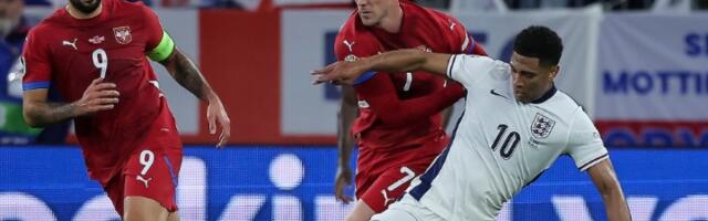 Tadić starter, Sergej na klupi, Mitar i Vlahović od starta napadaju Slovence!