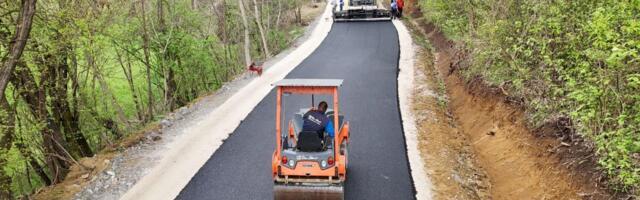 Sanirano klizište na putu od Mrčajevaca ka Donjoj Gorevnici i Ostri
