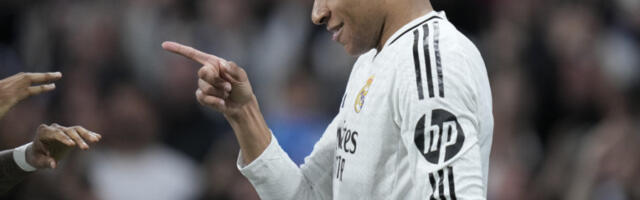 LICE MU SE ZALEDILO Mbapea vređaju navijači Reala