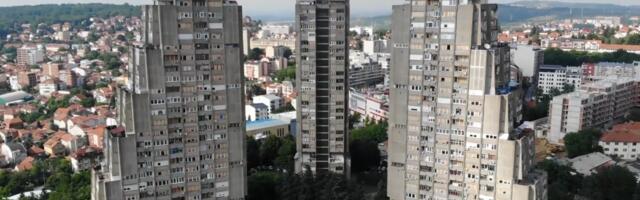 TELO DEVOJKE NAĐENO ISPRED ZGRADE Misteriozna tragedija na Zvezdari