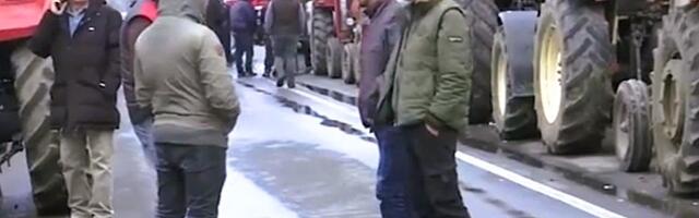 Poljoprivrednici sa blokade u Mrčajevcima: Pokušavaju da nas obmanu, to nećemo dozvoliti