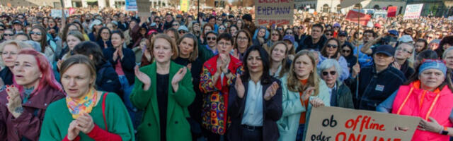 Хиљаде људи на улицама Берлина против дигиталног сексуалног насиља