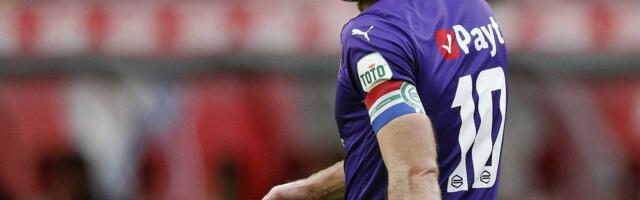 "Stoji ispred klupe amaterskog kluba kao neki seoski idiot!" Roben izazvao skandal u Holandiji na utakmici /VIDEO/